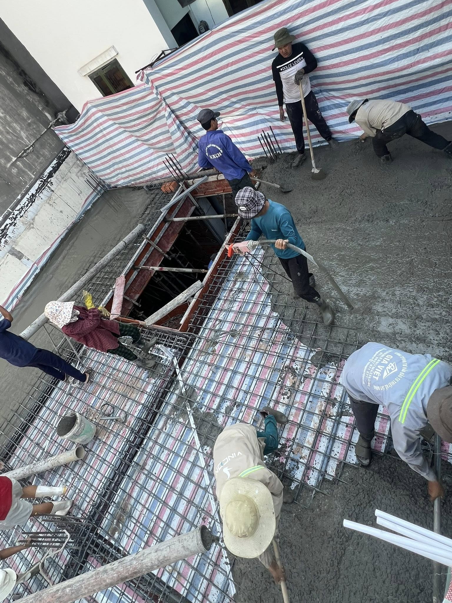 Thi công nhà phố quận tân phú tphcm